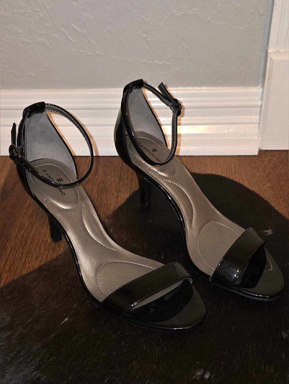 Bandolino Black Patent Strap Heels, Women's 9M, Never Worn
